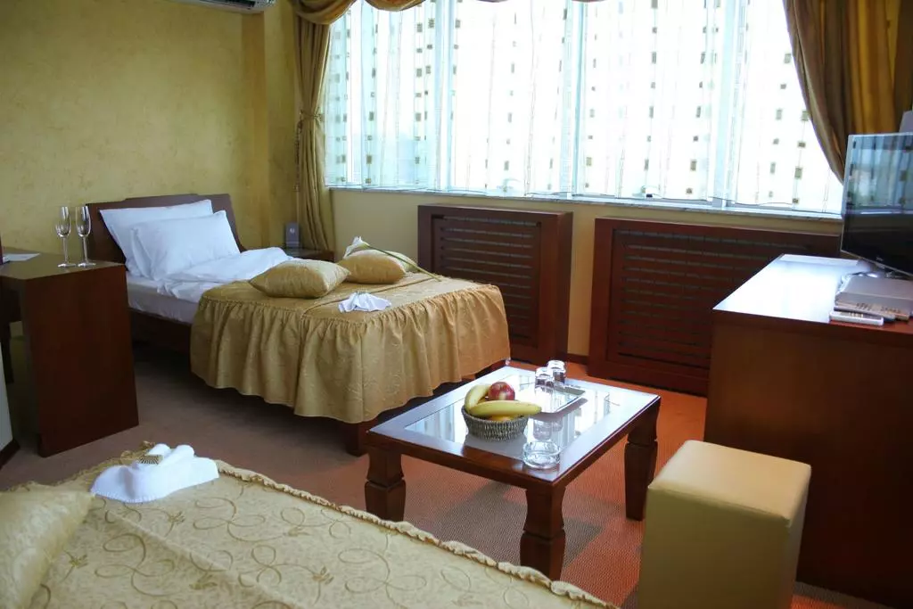 hotel_panorama city inn_novi_sad_shabavizparvaz_14.jpg